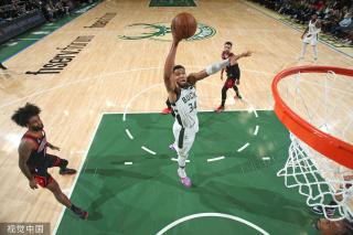 展现了一个 展现了一个