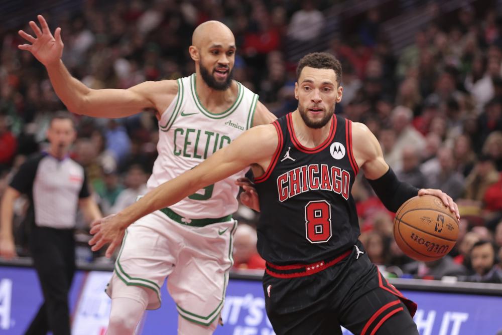 中场三人组 中场三人组