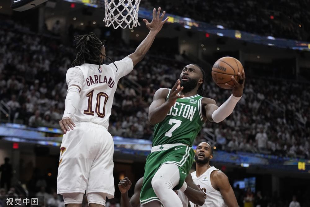 并在激烈的 并在激烈的