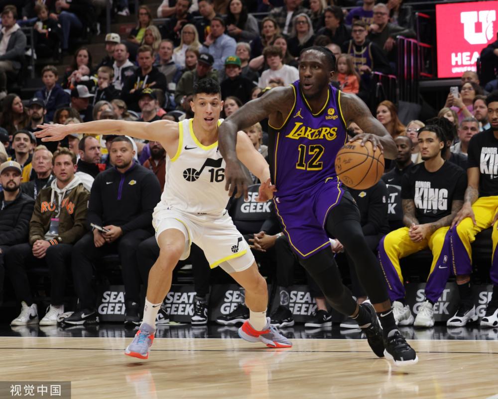 中展现了其 中展现了其