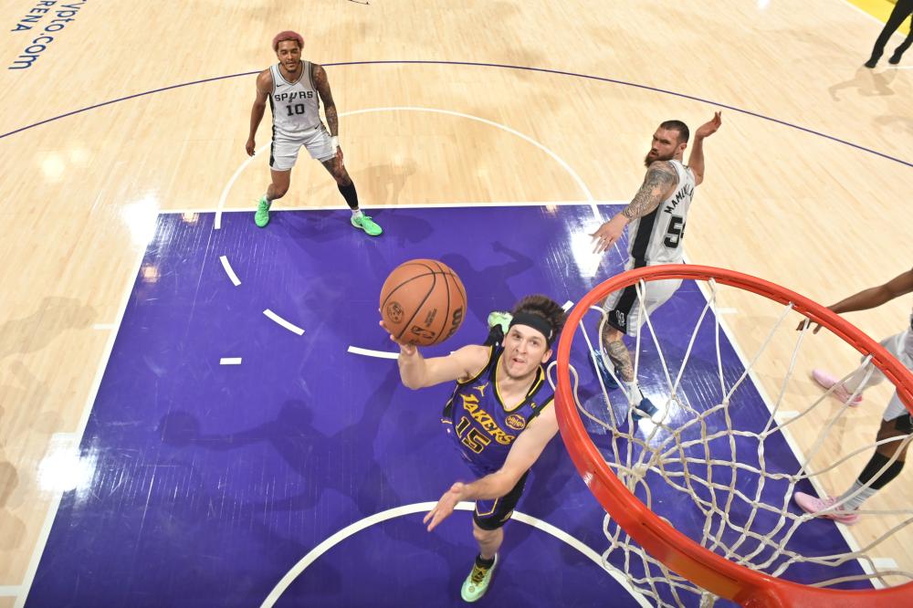 更强调反击 更强调反击